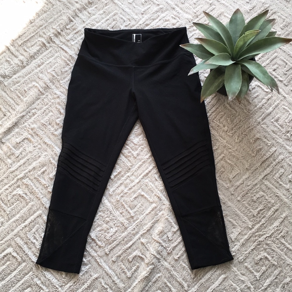 Black 7/8 Leggings